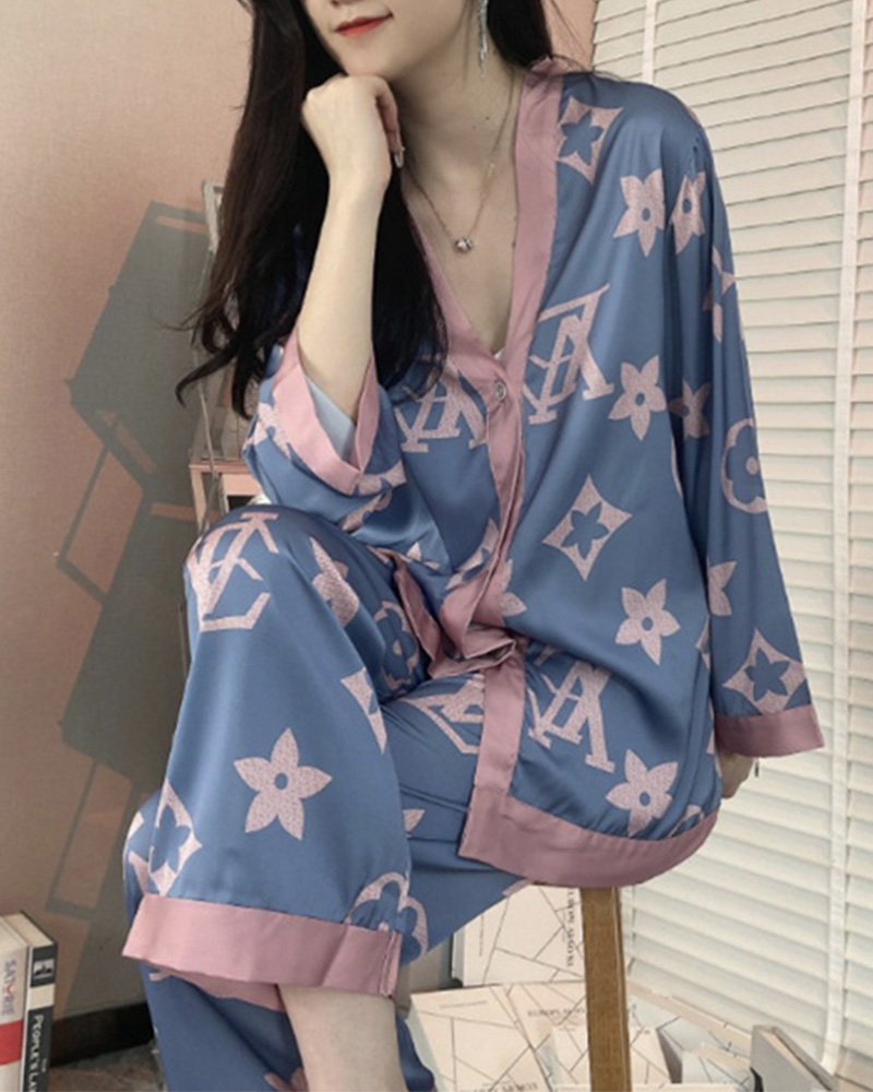 Imitation Silk Printed Pajamas Set